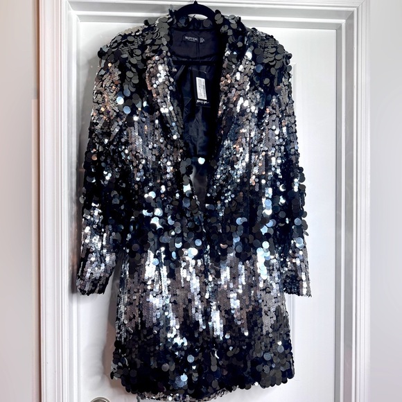 🆕 Nasty Gal Large Sequin Dress or Blazer with Back Cut Out in Great Condition - Picture 1 of 7